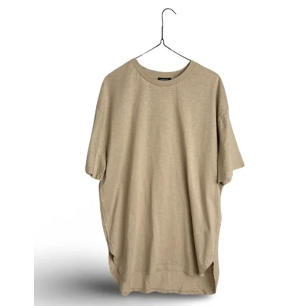 Forever 21 Men’s Curved-Hem Crew Tee